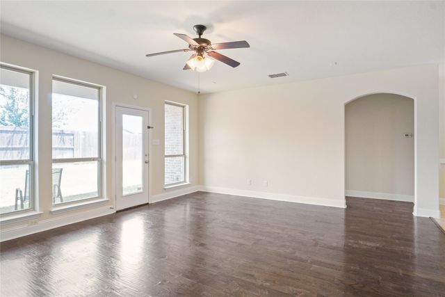 3409 Bluewater Drive, Little Elm, TX 75068