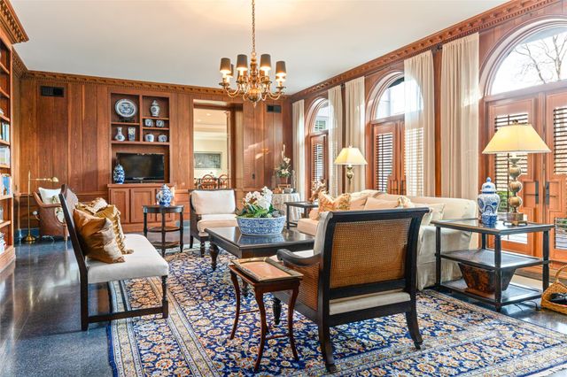 365 Sherwood Drive S, Flat Rock, NC 28731