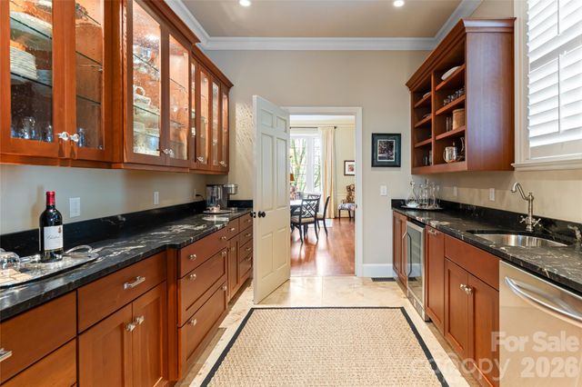 365 Sherwood Drive S, Flat Rock, NC 28731