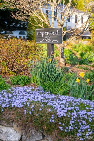 365 Sherwood Drive S, Flat Rock, NC 28731