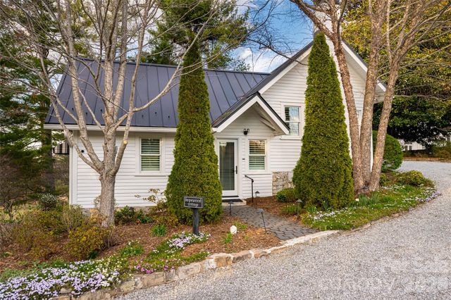 365 Sherwood Drive S, Flat Rock, NC 28731