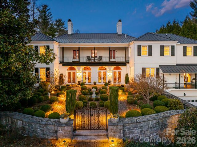 365 Sherwood Drive S, Flat Rock, NC 28731