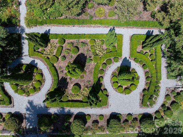 365 Sherwood Drive S, Flat Rock, NC 28731