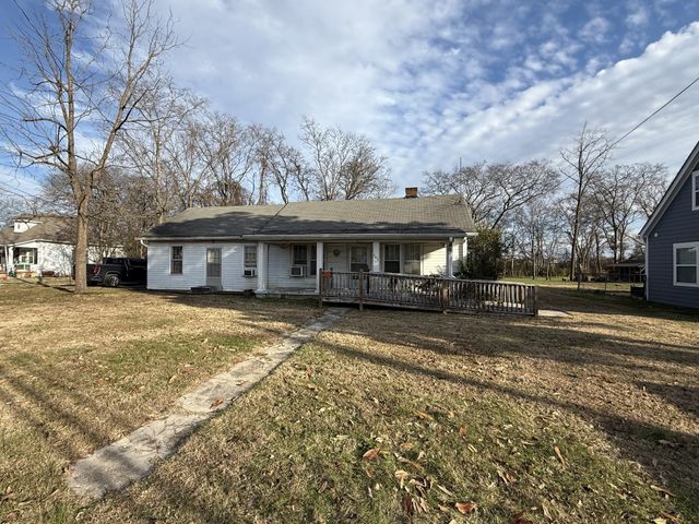 743 Hartsville Pike, Lebanon, TN 37087