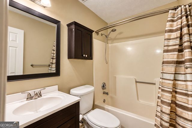 4302 Derbyshire Trace SE, Conyers, GA 30094