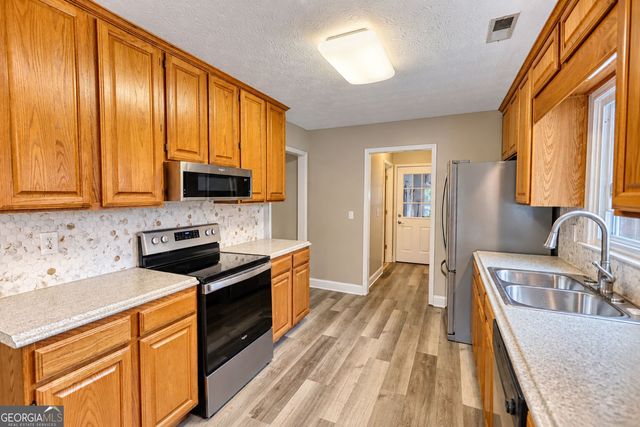 4302 Derbyshire Trace SE, Conyers, GA 30094