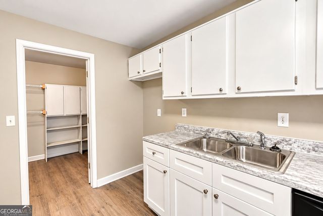 4302 Derbyshire Trace SE, Conyers, GA 30094