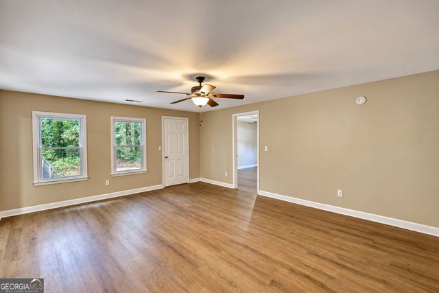 4302 Derbyshire Trace SE, Conyers, GA 30094