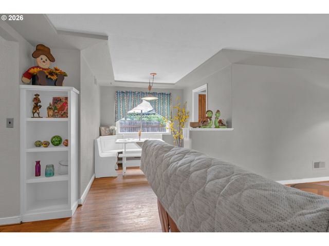 3390 BELL Ave, Eugene, OR 97402