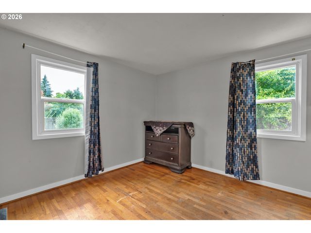 3390 BELL Ave, Eugene, OR 97402