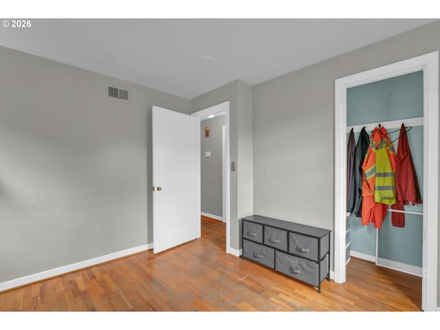 3390 BELL Ave, Eugene, OR 97402