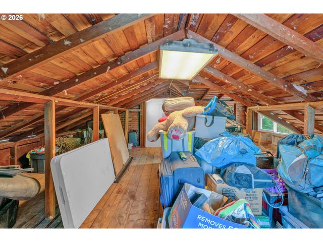 3390 BELL Ave, Eugene, OR 97402
