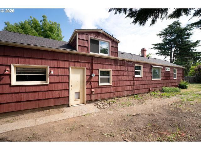 3390 BELL Ave, Eugene, OR 97402