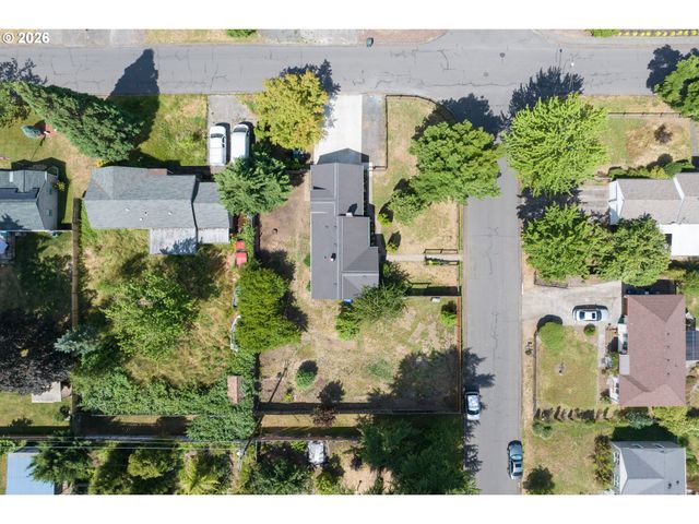 3390 BELL Ave, Eugene, OR 97402