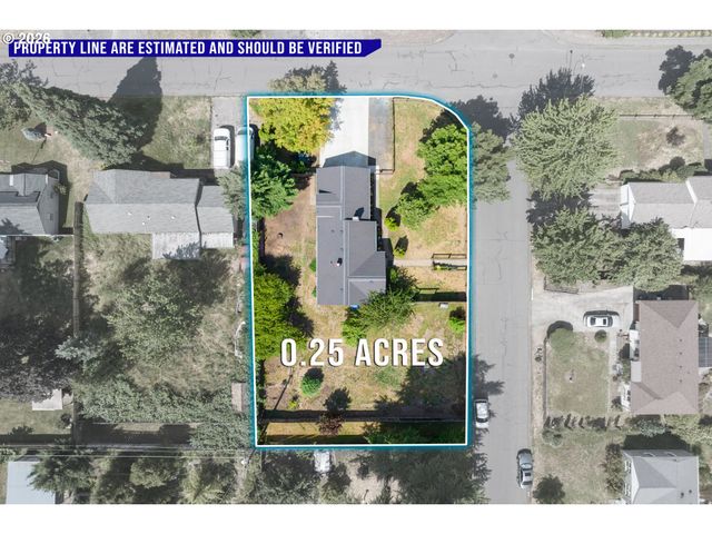 3390 BELL Ave, Eugene, OR 97402