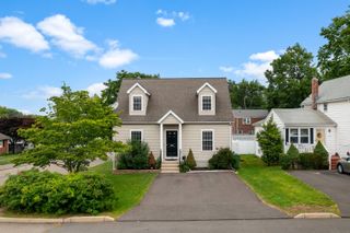 46 Dewey Street, Middletown, CT 06457