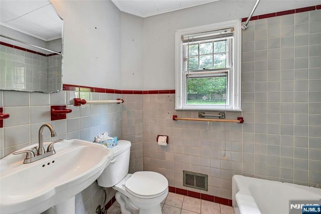 725 Millbrook Road, River Edge, NJ 07661