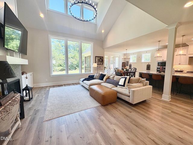 6521 Camellia Creek Drive, Raleigh, NC 27603