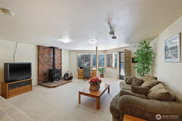 2484 Spencer Road, Salkum, WA 98582