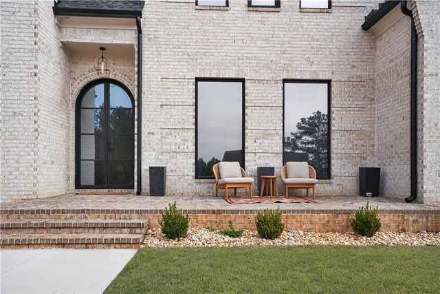 2445 Sunflower Drive, Hoschton, GA 30548