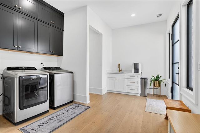 2445 Sunflower Drive, Hoschton, GA 30548