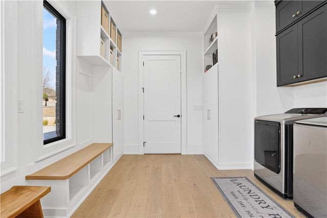 2445 Sunflower Drive, Hoschton, GA 30548