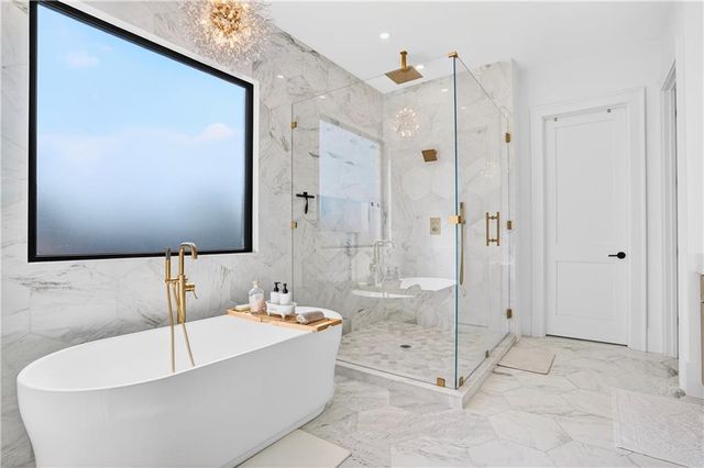 2445 Sunflower Drive, Hoschton, GA 30548