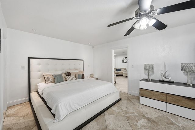 6271 Harding Street, Hollywood, FL 33024