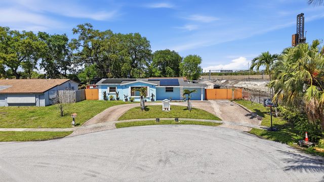 6271 Harding Street, Hollywood, FL 33024