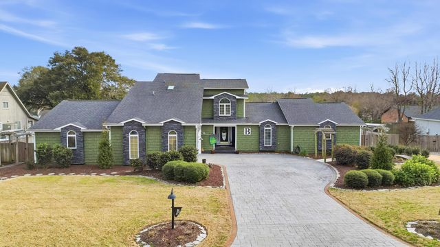 4496 Wedgewood Dr., Little River, SC 29566