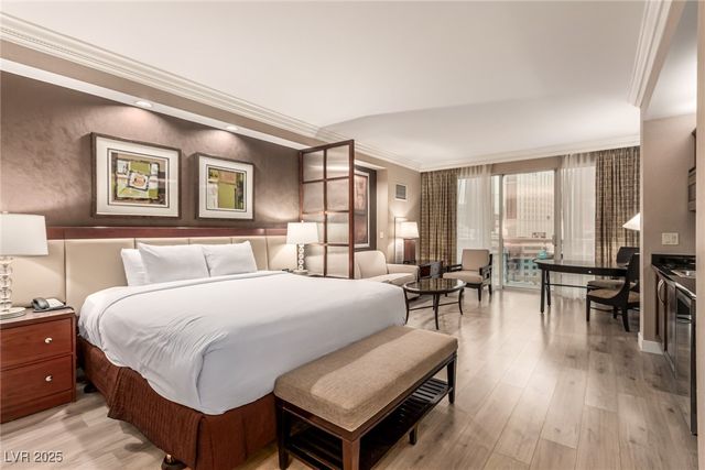 135 East Harmon Avenue 915, Las Vegas, NV 89109