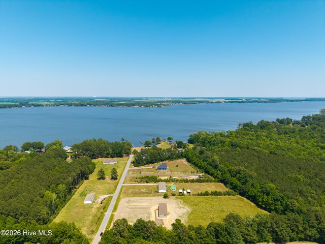 688 Deep Creek Road, Hertford, NC 27944