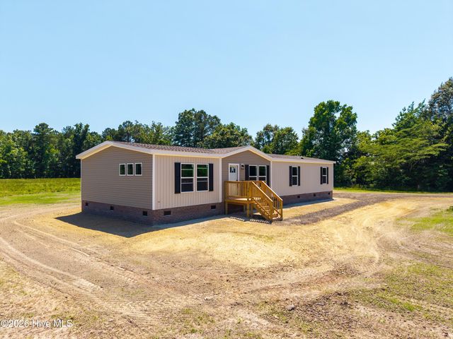 688 Deep Creek Road, Hertford, NC 27944
