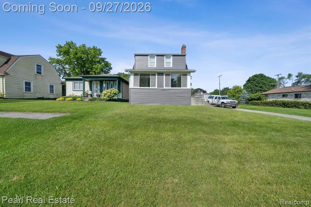 18849 Delaware Avenue, Redford, MI 48240