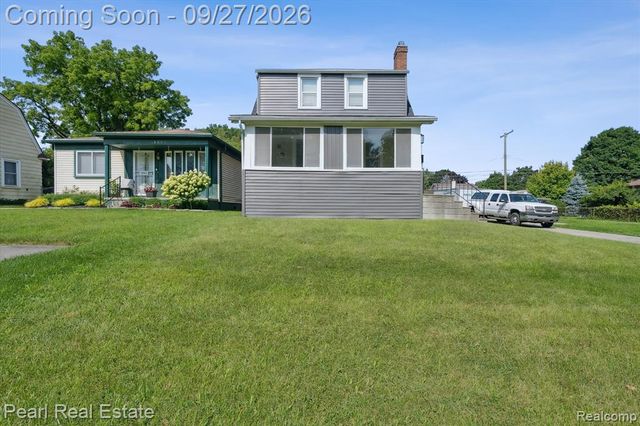 18849 Delaware Avenue, Redford, MI 48240