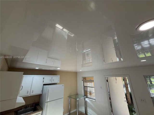 5168 NE 6th Avenue 407, Oakland Park, FL 33334