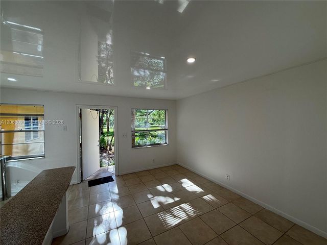 5168 NE 6th Avenue 407, Oakland Park, FL 33334