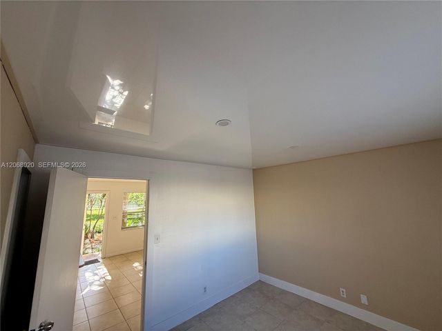 5168 NE 6th Avenue 407, Oakland Park, FL 33334