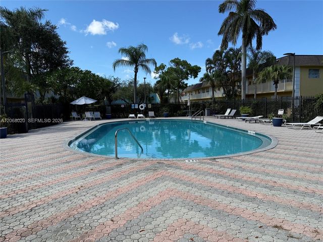 5168 NE 6th Avenue 407, Oakland Park, FL 33334