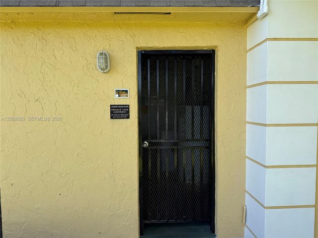 5168 NE 6th Avenue 407, Oakland Park, FL 33334