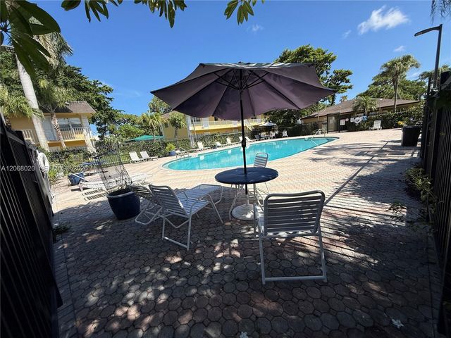 5168 NE 6th Avenue 407, Oakland Park, FL 33334