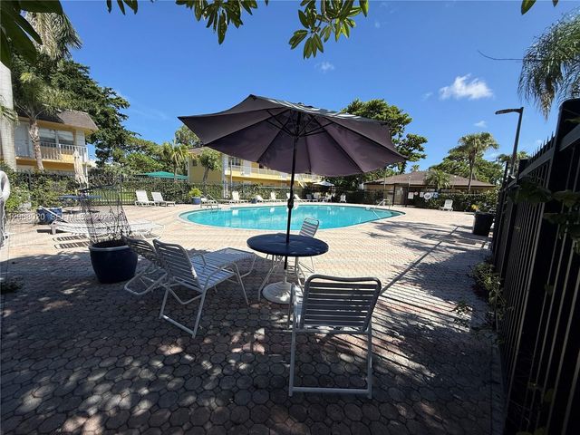 5168 NE 6th Avenue 407, Oakland Park, FL 33334