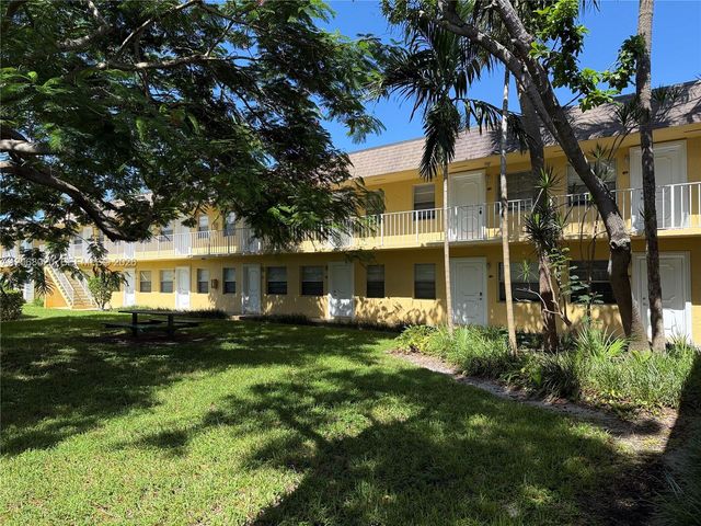 5168 NE 6th Avenue 407, Oakland Park, FL 33334