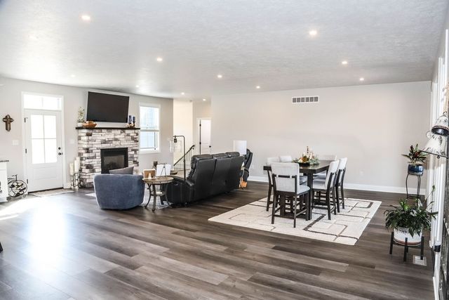 1746 ROUTE 980, Cecil, PA 15317