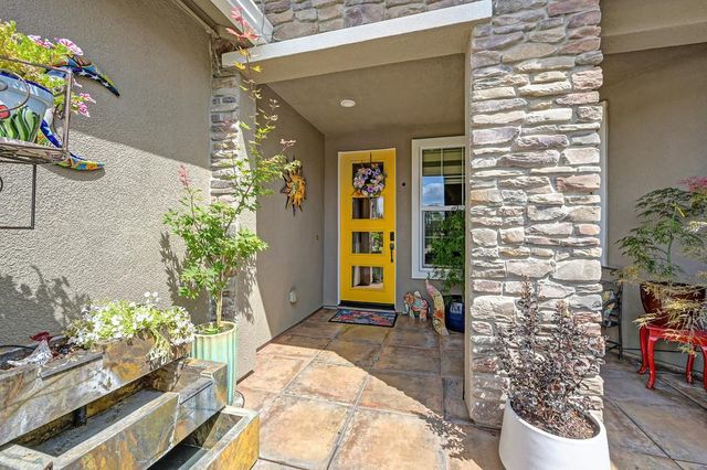 10095 Rio Moon Dr, Roseville, CA 95747