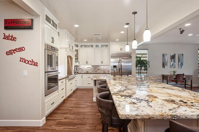10095 Rio Moon Dr, Roseville, CA 95747