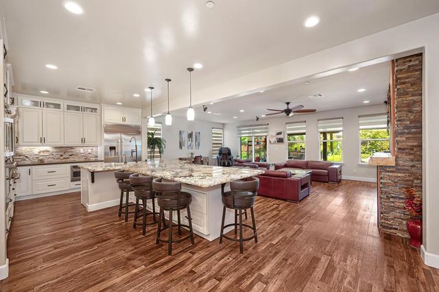 10095 Rio Moon Dr, Roseville, CA 95747