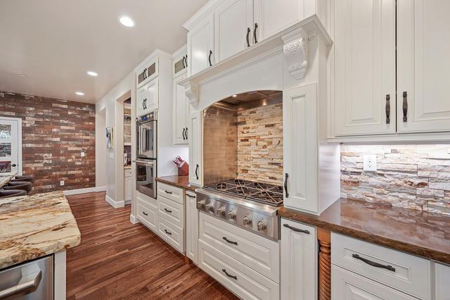 10095 Rio Moon Dr, Roseville, CA 95747