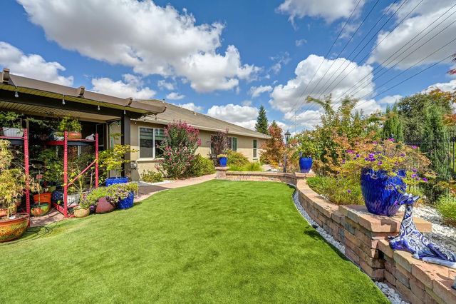 10095 Rio Moon Dr, Roseville, CA 95747