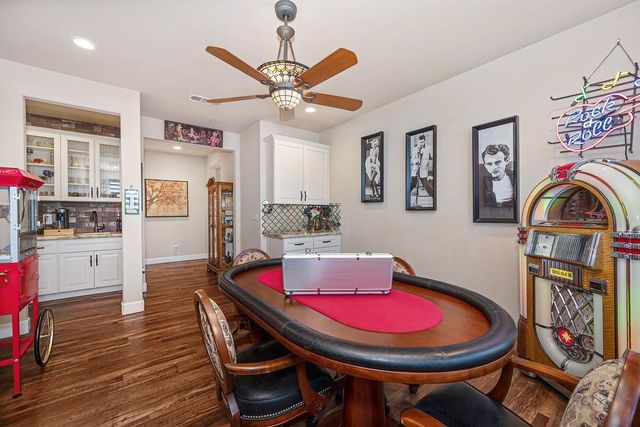 10095 Rio Moon Dr, Roseville, CA 95747